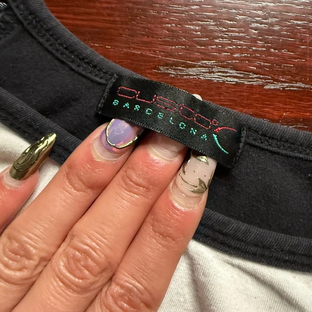 Custo Barcelona Top - Picture 2 of 3